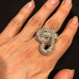 Gorgeous faux crystal ring